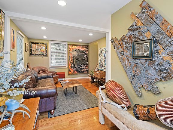 3rd image of 347 Marcy Ave