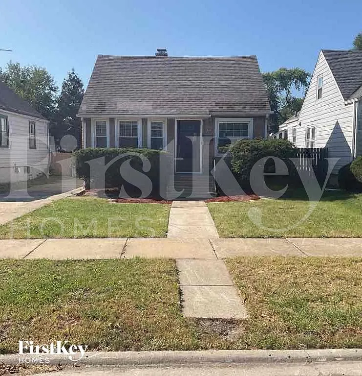 2 bed, 1.0 bath, 1224 sqft, $2,060 — Photo 2