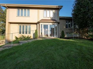 664 Trotwood Ridge Rd, Pittsburgh, PA 15241