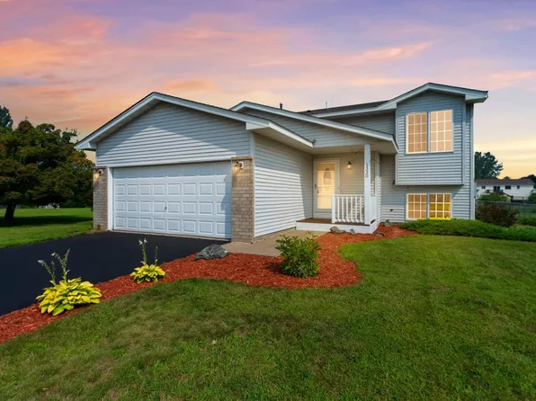 1330 Joes Lake Rd, Cambridge, MN 55008