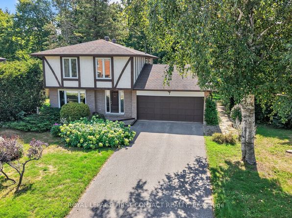7 Maplecrest Rd, Springwater, ON L9X 0P8