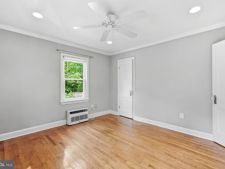 7300 Flower Ave #3 — Photo 16