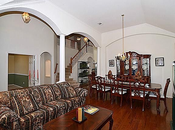 4th image of 5012 Goldenrod Dr