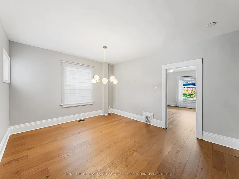 624 Pape Ave — Photo 10