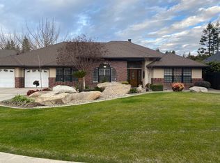2526 E Vassar Ct, Visalia, CA 93292