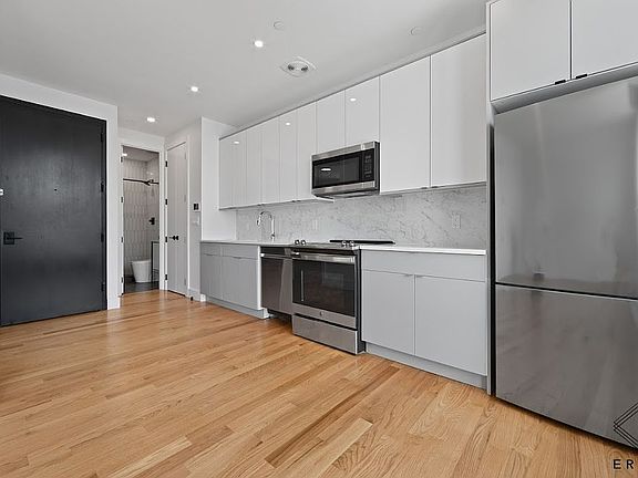 4th image of 179 Martense St #2I