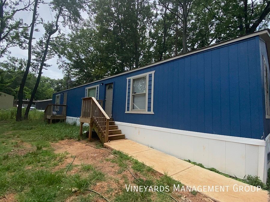 2nd image of 98 Woodward Ests