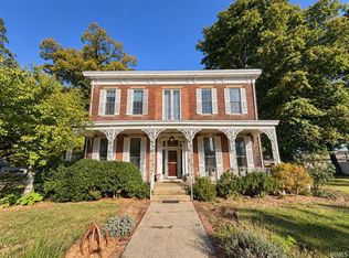 506 N 3rd St, Vincennes, IN 47591
