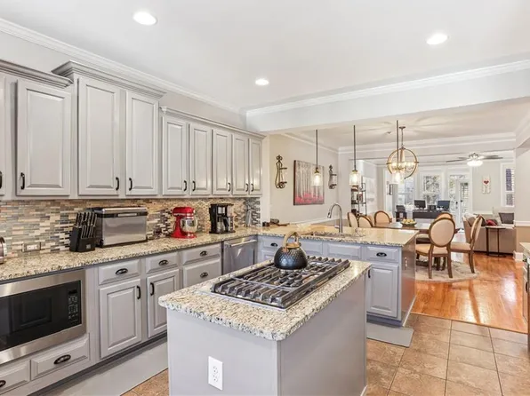 520 Vinings Estates Dr SE #B04, Mableton, GA 30126