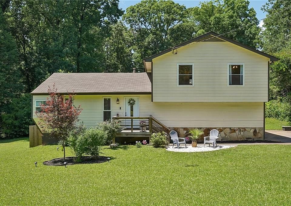 1st image of 3211 Oakbrook Ln