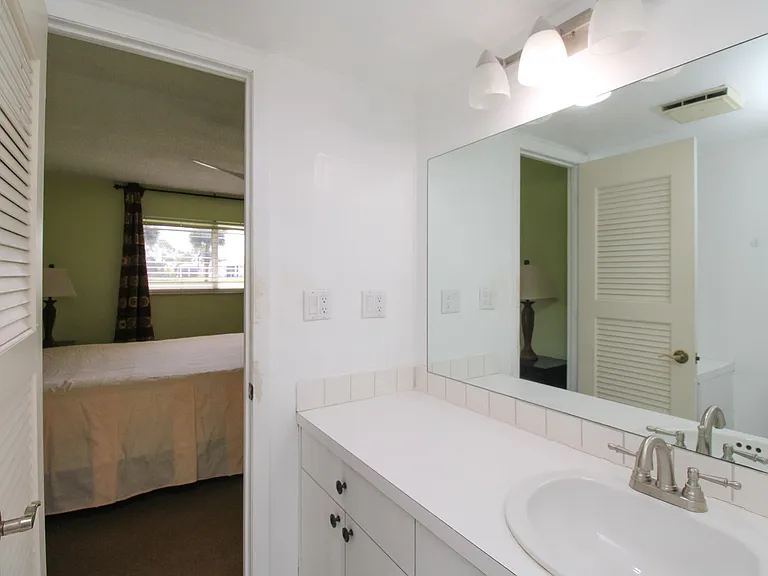 175 Turtle Lake Ct #111 — Photo 30