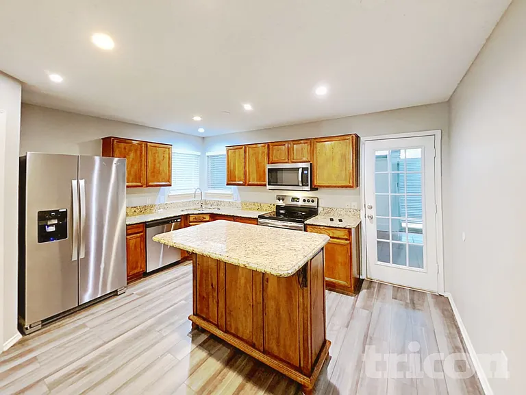 433 Candlestick Trl — Photo 6