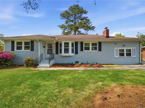 13 Kennedy Dr, Portsmouth, VA 23702