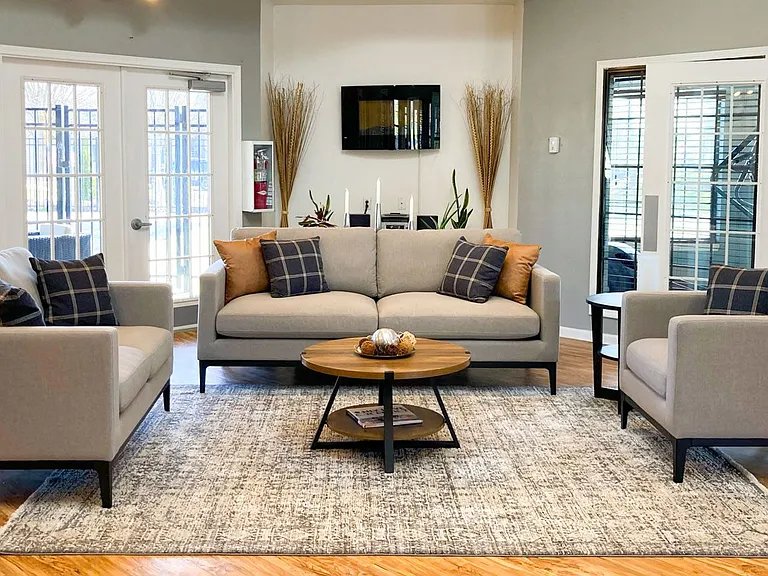 Westfield Club Apartments — Photo 31