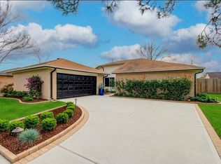 9734 Oakmont Dr, La Porte, TX 77571