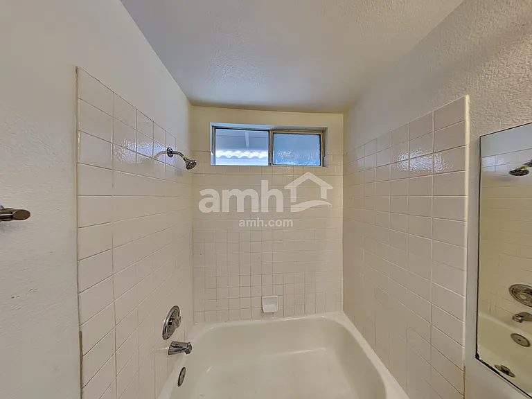 8100 Kentshire Dr — Photo 18