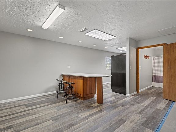 5th image of 347 NE 544th St