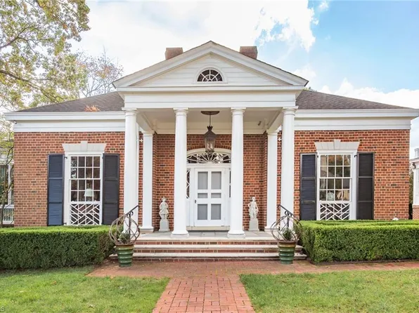 607 Woodland Dr, Greensboro, NC 27408