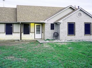 301 Hereford Rd, Poolville, TX 76487
