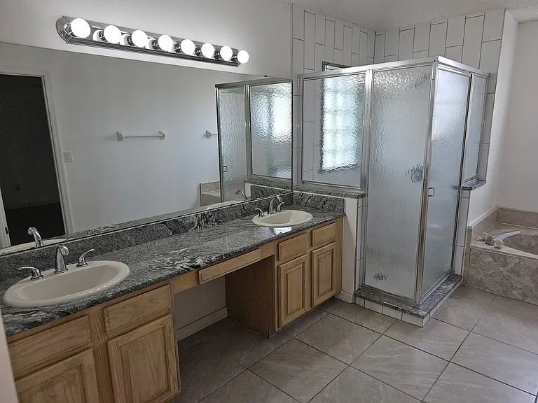 12517 Pica St — Photo 16
