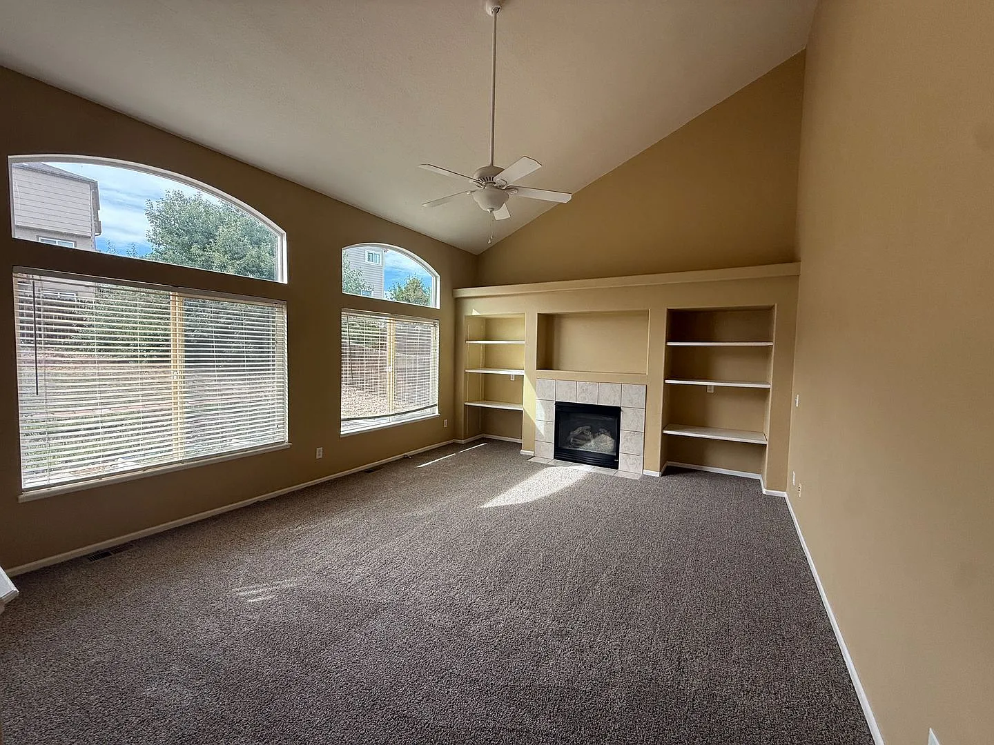 Spacious 4-Bedroom Home | Finished Basement | 3-Car Garage | Near Powers — Photo 3