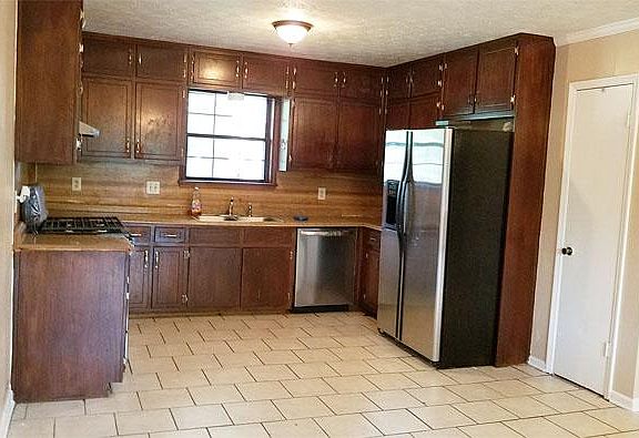 4th image of 5555 Wylmoor Dr