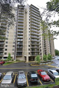 307 Yoakum Py #311, Alexandria, VA, 22304