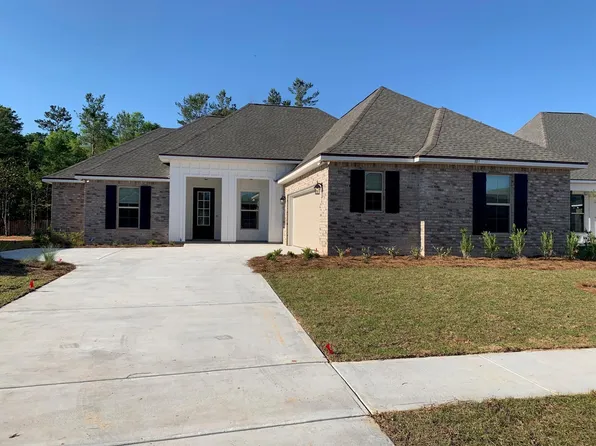 107 Blaze Blvd, Freeport, FL 32439