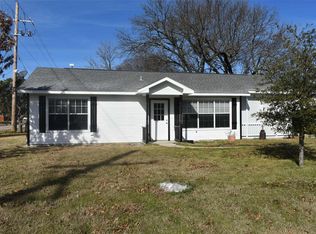 302 N Main St, Blue Ridge, TX 75424