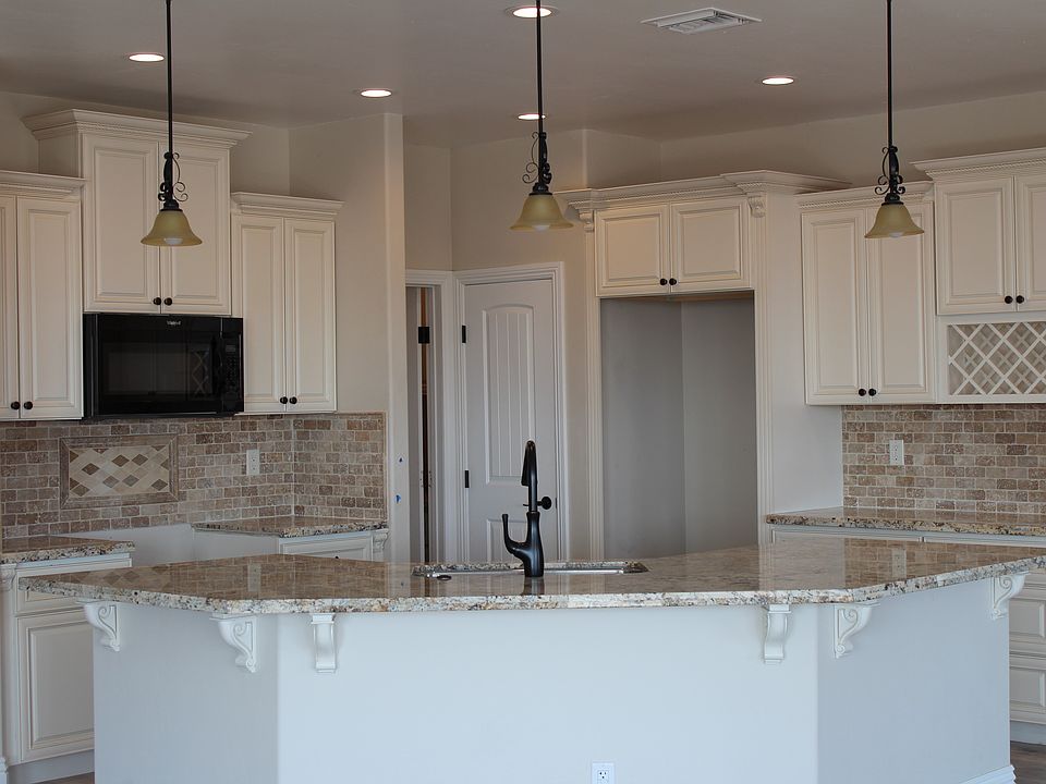 1st image of 2904 Desert Heights Dr