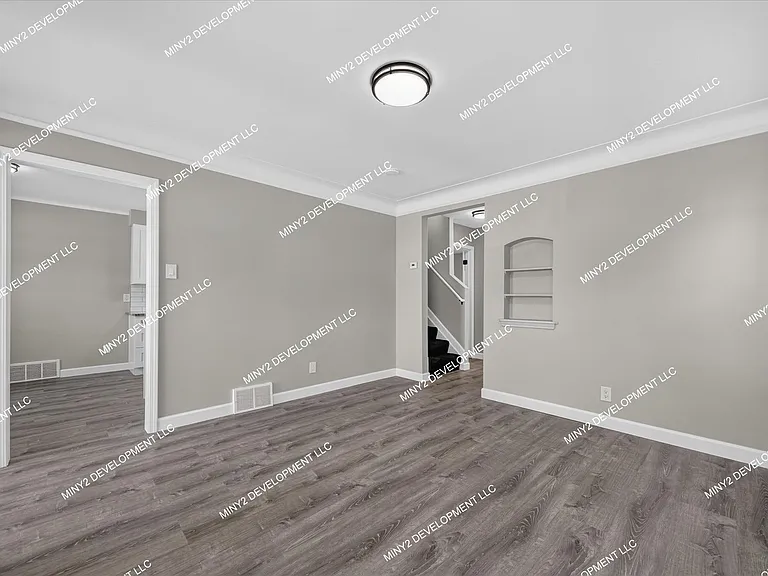 16836 Rutherford St — Photo 9