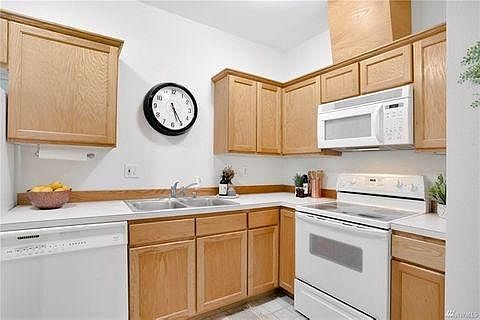 5th image of 510 75th St SE Unit 102