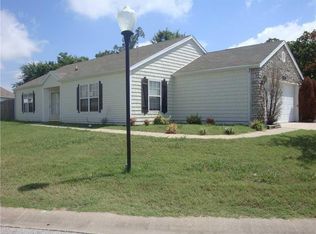 2870 Commons Ave, Springdale, AR 72764