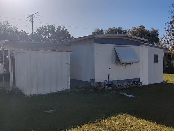 4th image of 4827 Rollins St