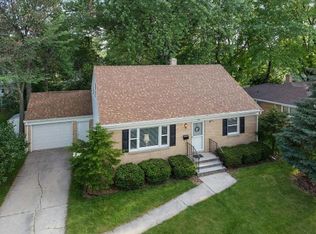 1103 Liberty St, Green Bay, WI 54304