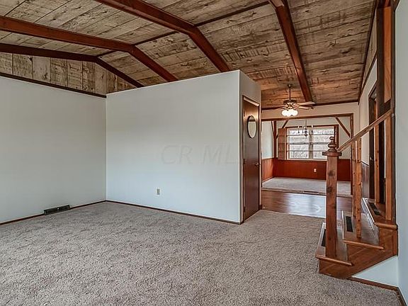 3rd image of 482 Canterwood Ct