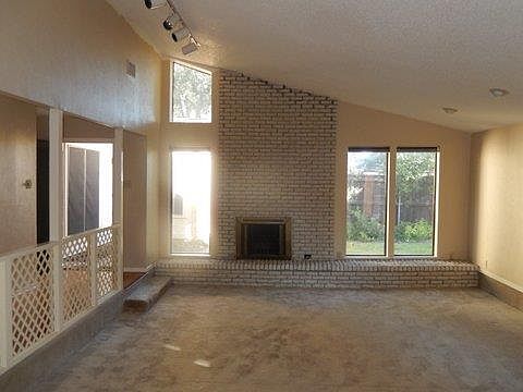 1st image of 414 Tall Oaks Ln