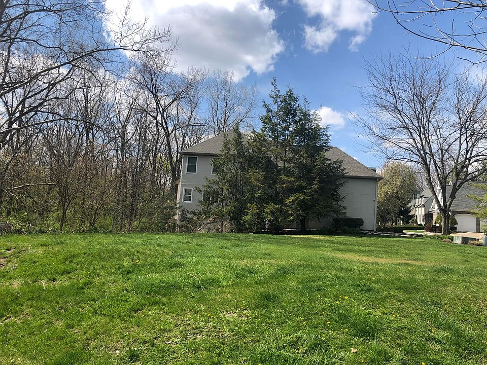 2nd image of 1983 Scioto Pointe Dr