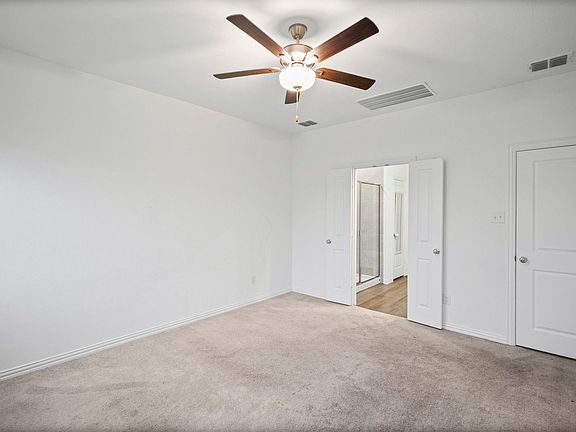 3rd image of 5948 Priory Dr