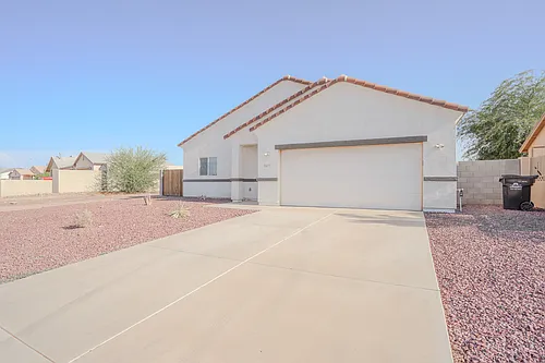 8477 W Concordia Dr Photo 1