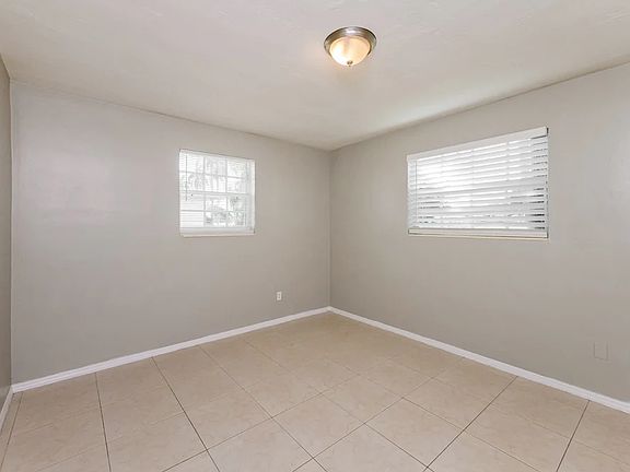 5th image of 5609 SW 37th St