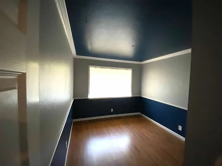 2032 Benita Dr #4 — Photo 9