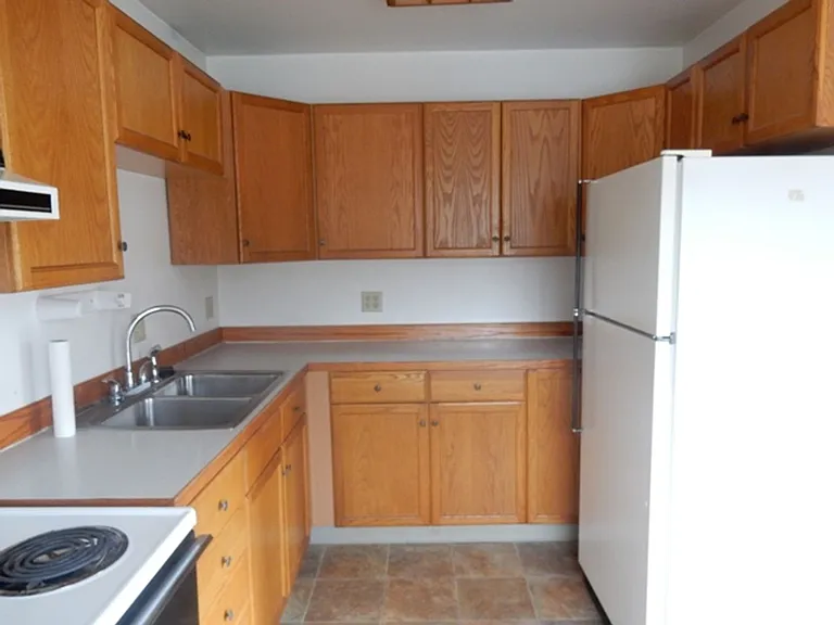 1514 Lynden Way #B — Photo 10