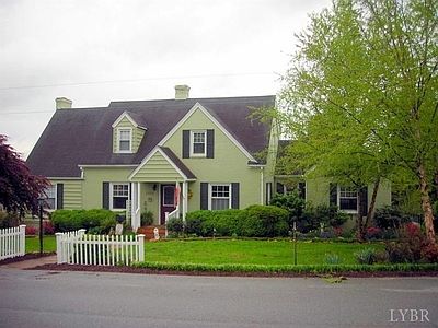 1st image of 1408 Hillcrest St