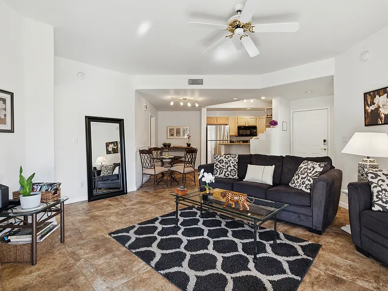 10410 N Cave Creek Rd — Photo 3