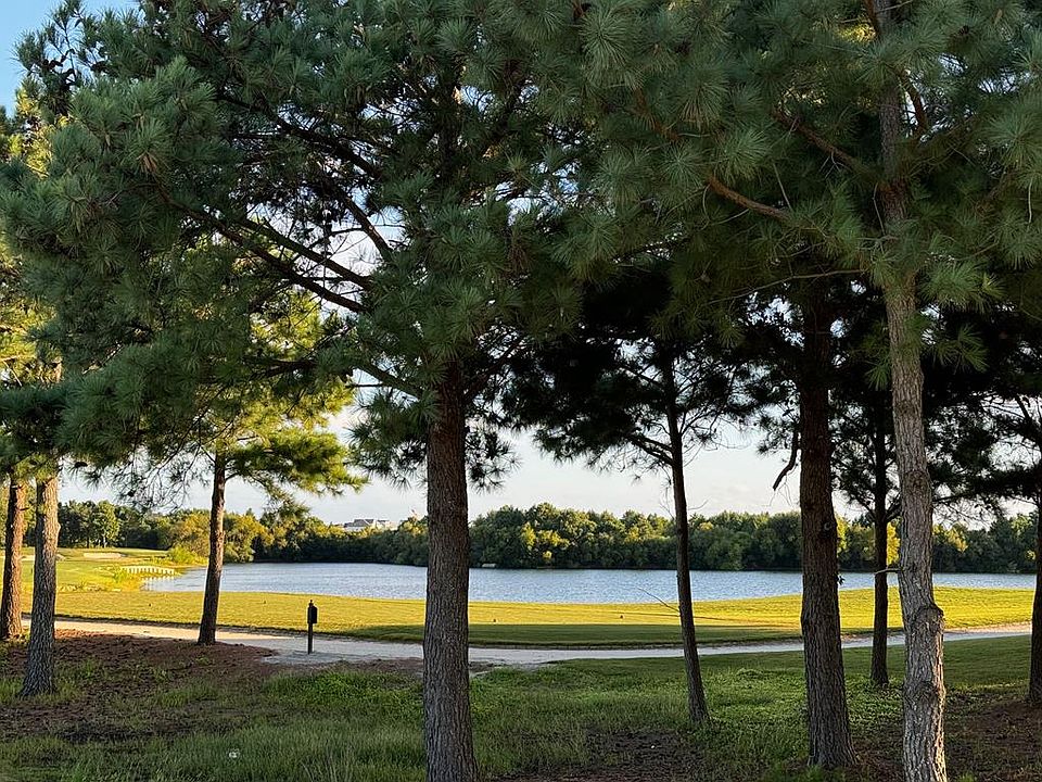1st image of 219 Muirfield Dr #10