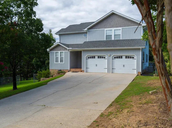 82 Edgewater Dr, Ringgold, GA 30736