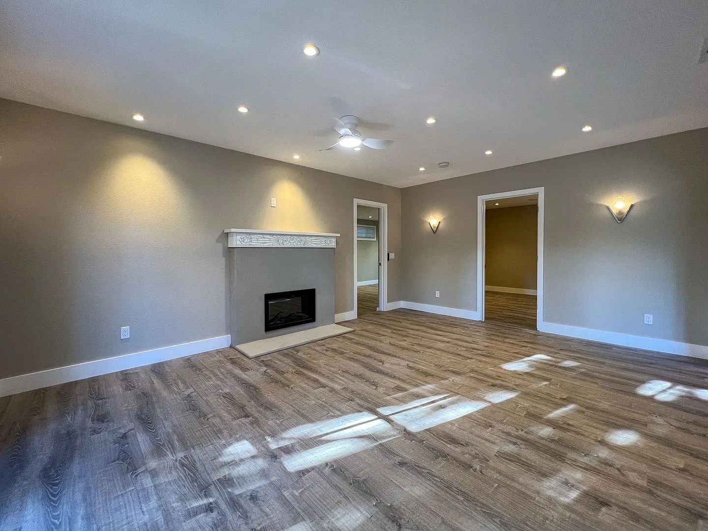 Beautifully Remodeled 1930 Historic Cottage in Alta Heights — Photo 4