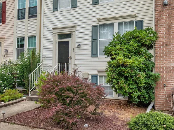 44 Photinia Dr, Newark, DE 19702