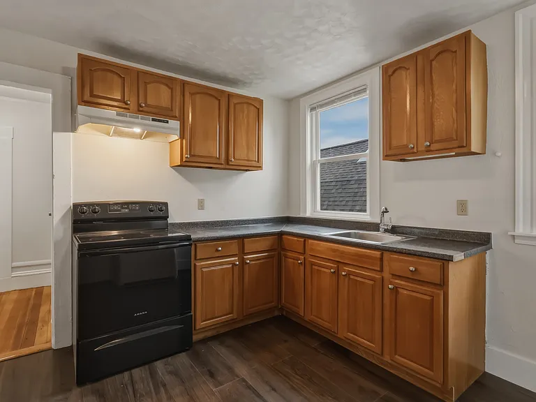 14 Magnolia Sq #3 — Photo 19